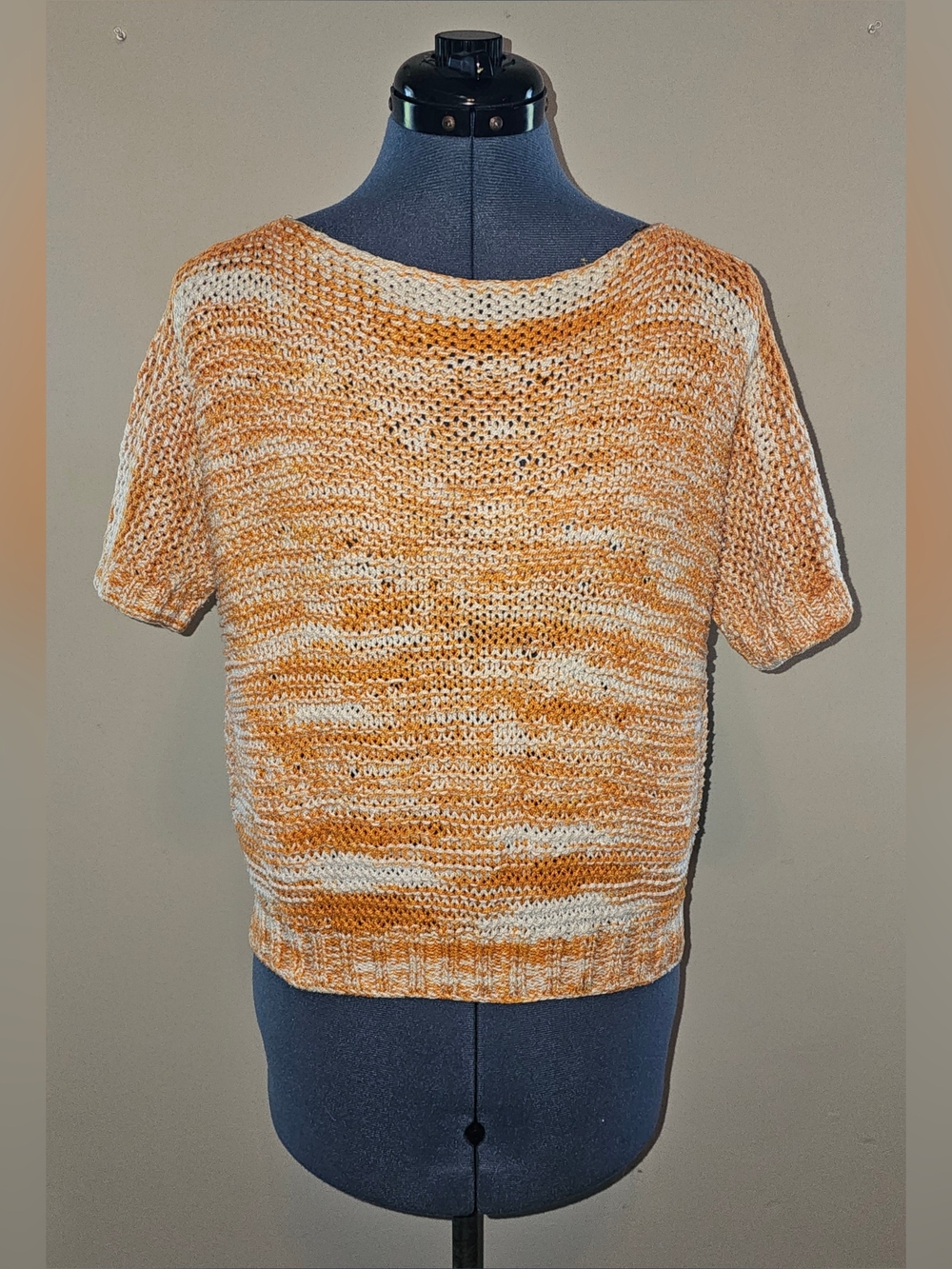 TA EXCLUSIVE Vintage Handmade Crochet Orange & White Short Sleeve Top